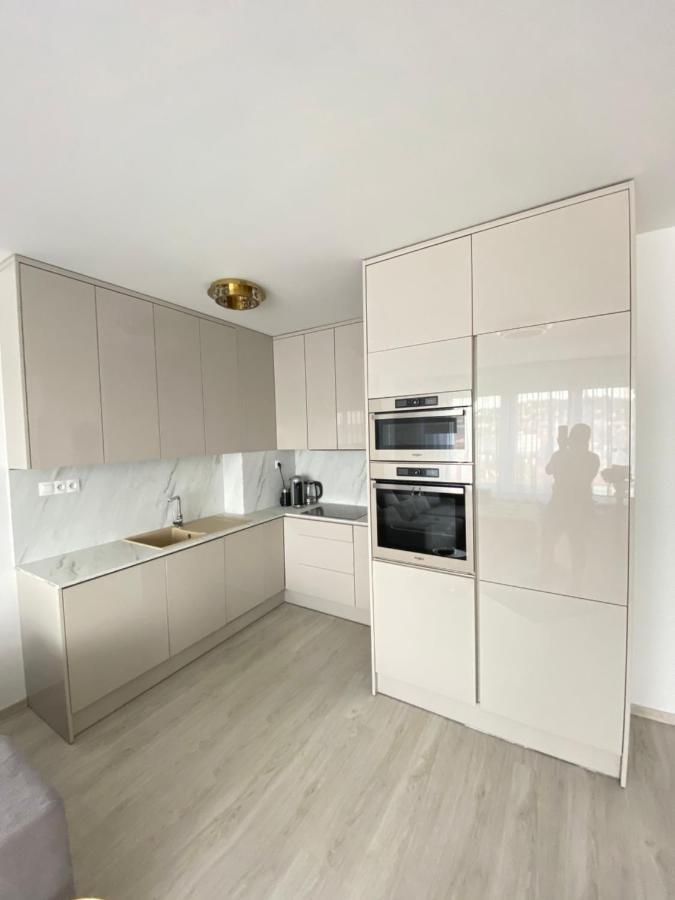 New Luxury City Centre Apartment With Panoramic View, Free Parking Bratislava Exterior foto